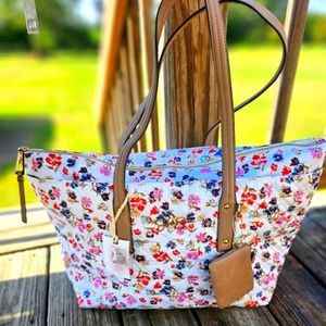 NWT Jessica Simpson Kaia pink n white Tote